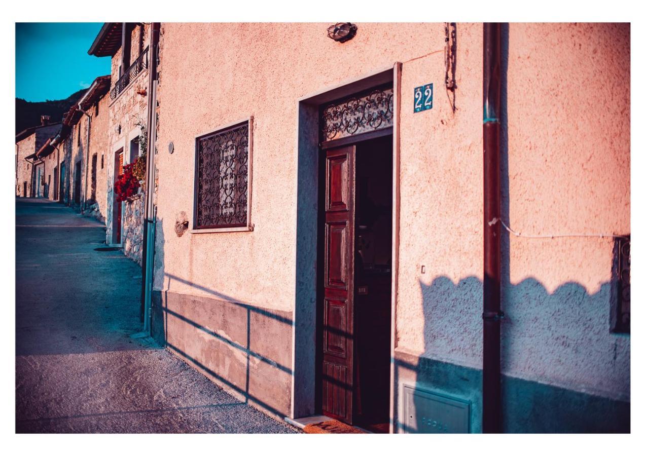 La Casa Sul Fiordo Lago Turano Paganico Sabino Esterno foto