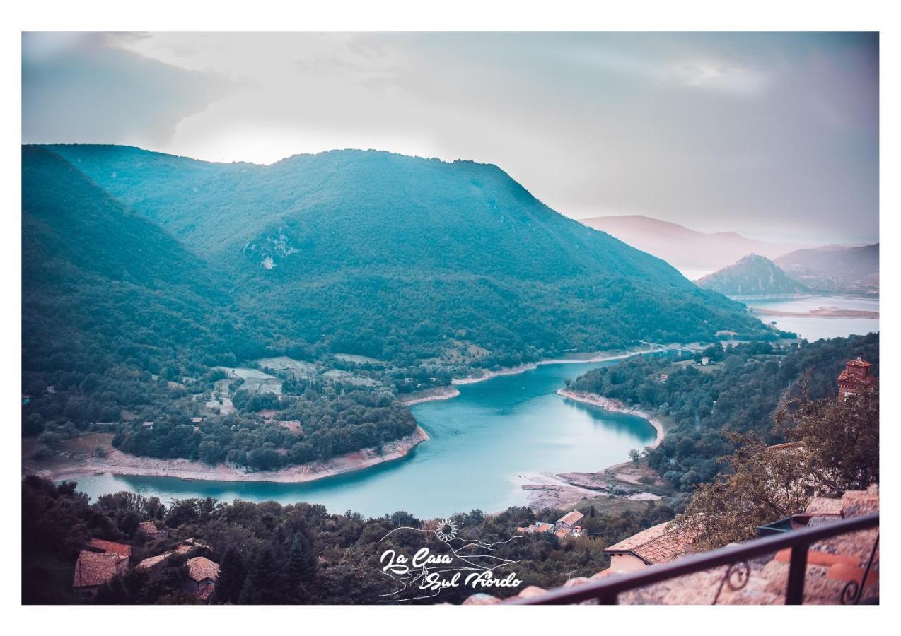 La Casa Sul Fiordo Lago Turano Paganico Sabino Esterno foto