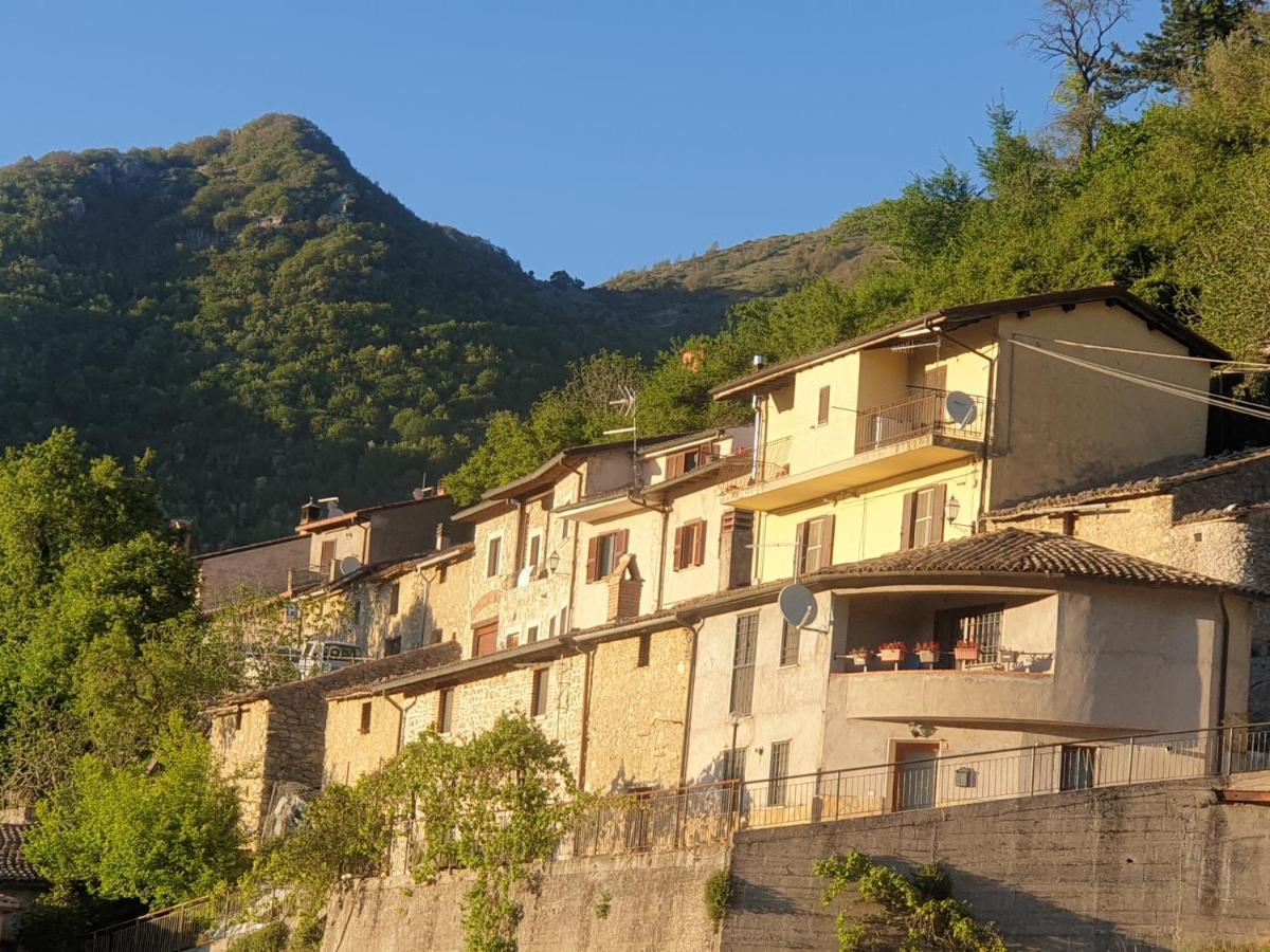 La Casa Sul Fiordo Lago Turano Paganico Sabino Esterno foto